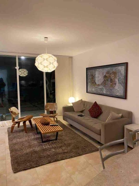 Gallery image of See in air bee and bee in Aricagua