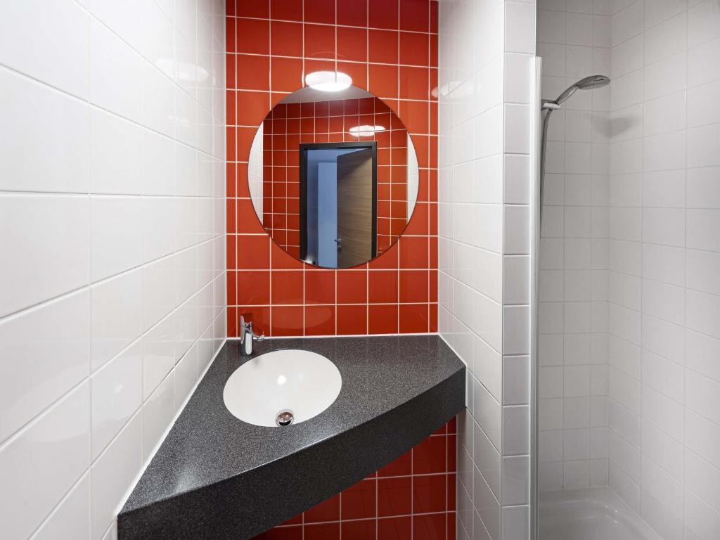 B&B Hotel Leipzig-City - Resim 30