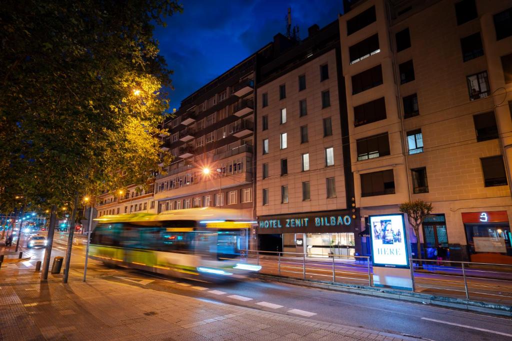 Hotel Zenit Bilbao - Resim 3