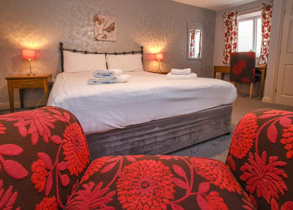 The Queens Hotel - 