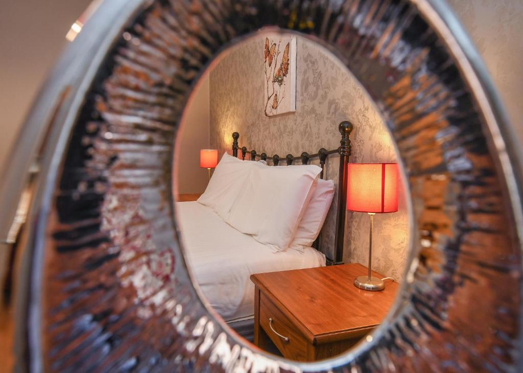 The Queens Hotel & Victoria Cloisters Apartments - Resim 42