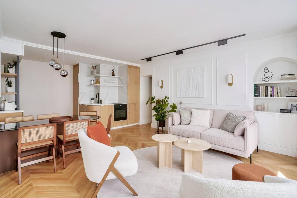 Amazing apartment for 6 in the center of Paris