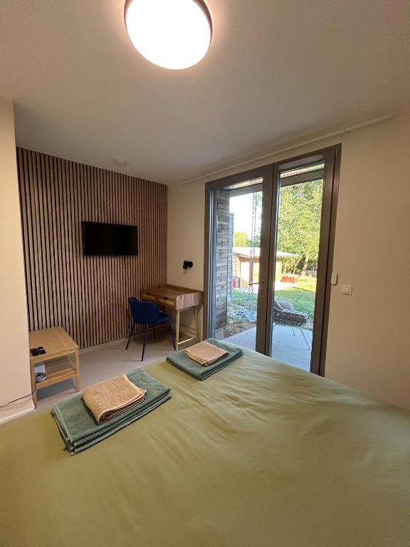Logis Hébergement et Restaurant La Vallée - Camera Doppia