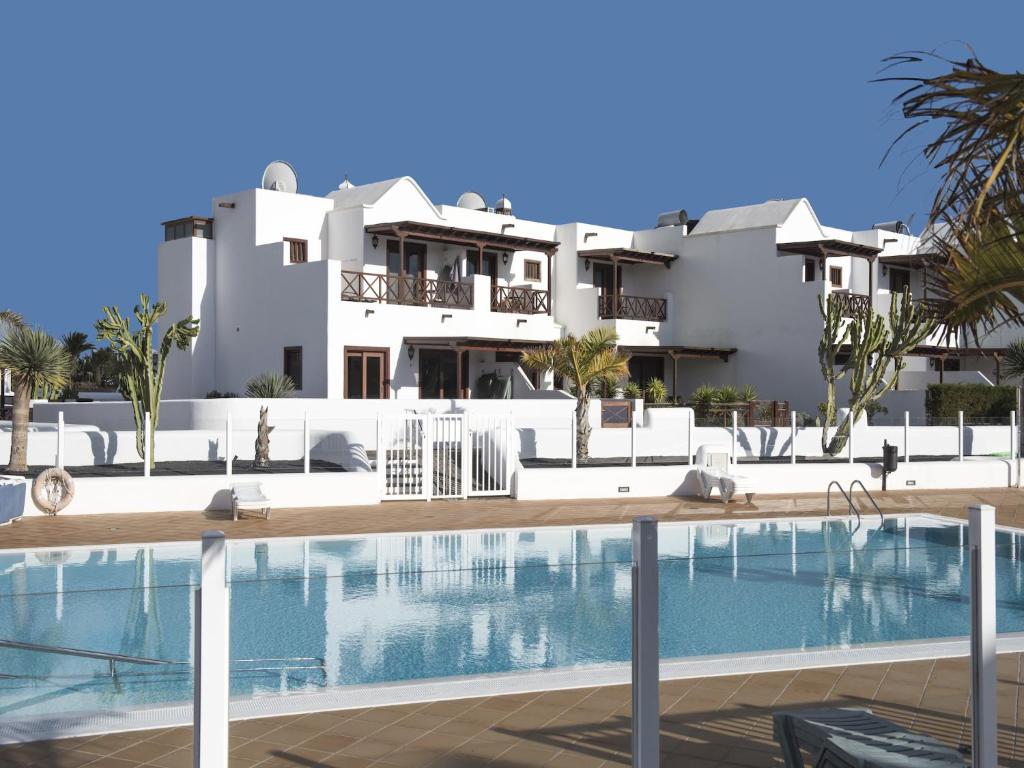 Terrace Stay Close to Beaches