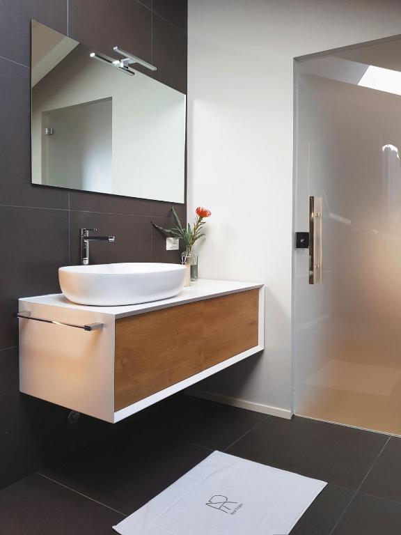 AR Boutique Apartments - 19