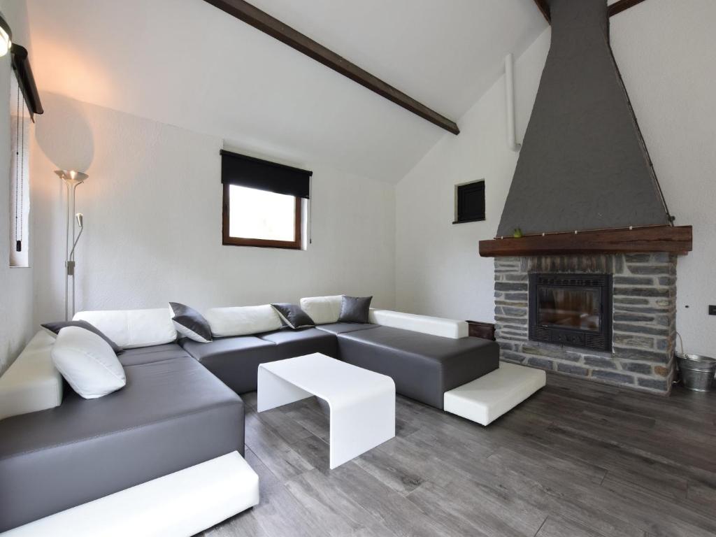 Χώρος καθιστικού στο Luxury Villa with Pool