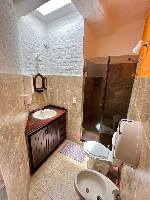 Piedra Alta Hostel & Suites - Family Room With Bathroom