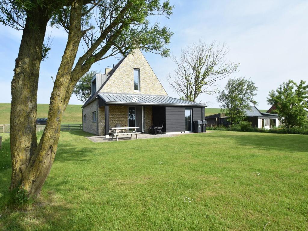 Κήπος έξω από το Villa in Friesland near Wadden Coast