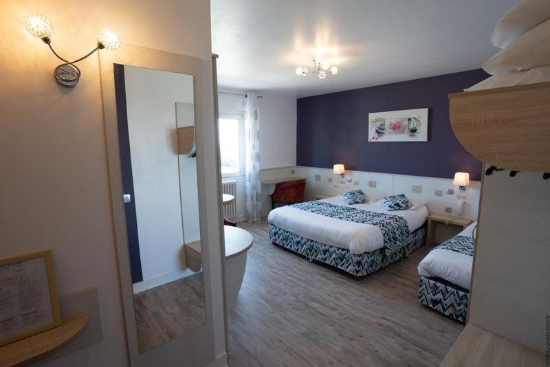 Hotel De La Mer - Triple Room With Sea View - Disability Access