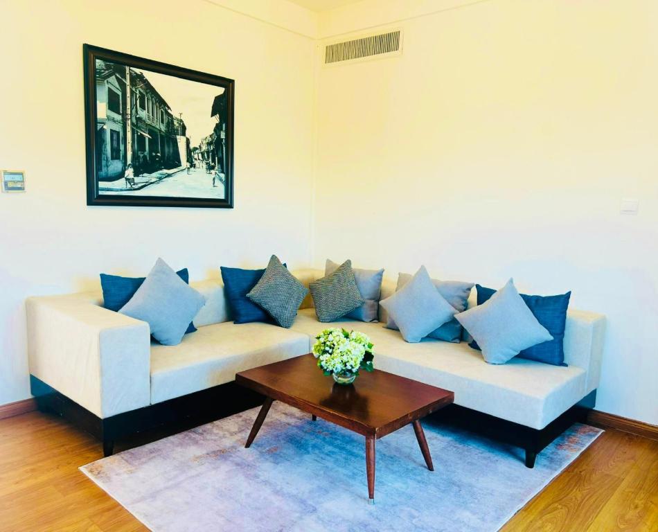 Family Two-bedroom Suite with River View