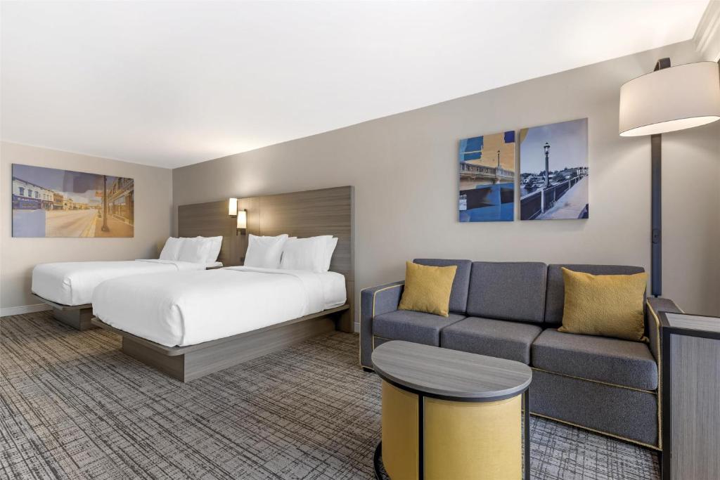 Sonesta Select Chicago Elgin West Dundee - 