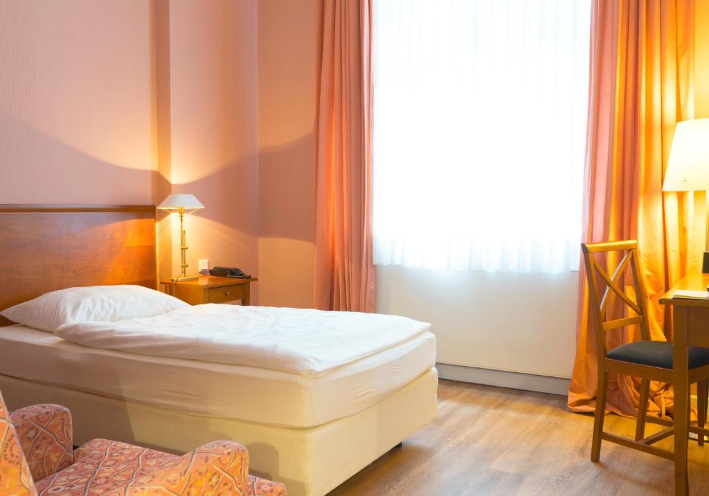 Hotel Villa Viktoria Luise - 3