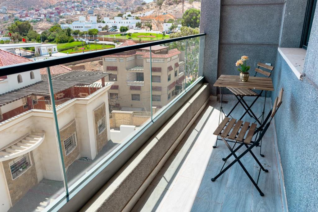 Fresh Look at Panoramic Coastal Apartment With Elegant Comfort Al Hoceïma Tarifs
