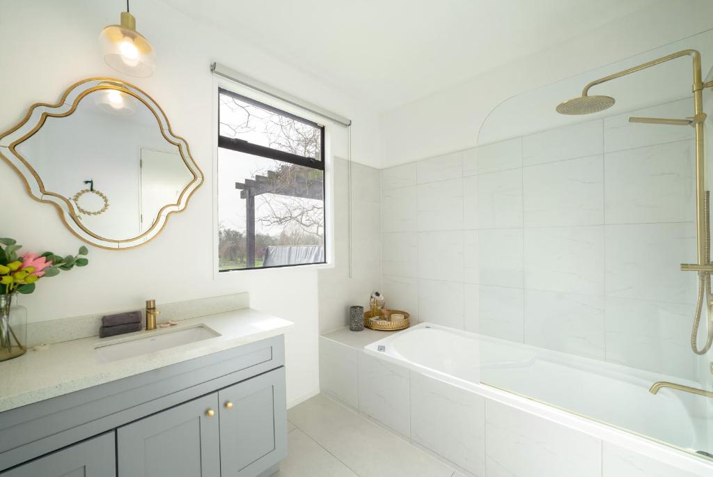 Olive Grove Estate - Resim 7