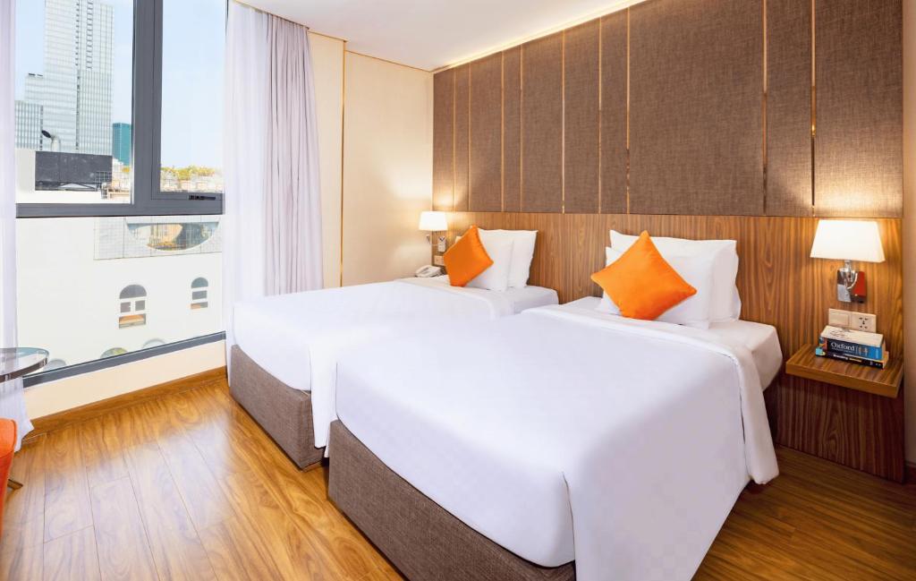 Premier with Window - Free Mini Bar and Afternoon Tea