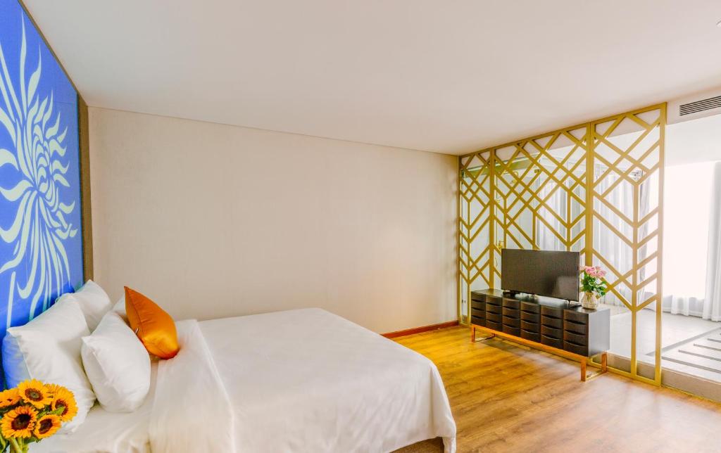 Junior Suite City View - Free Minibar & Afternoon Tea