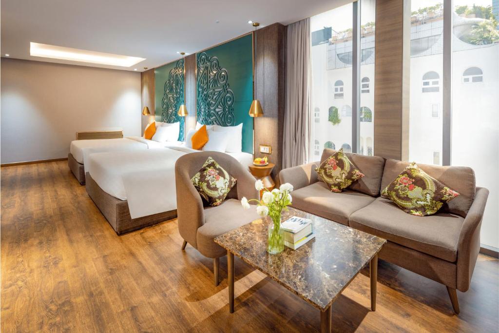 Noble Suite City View - Free Minibar & Afternoon Tea