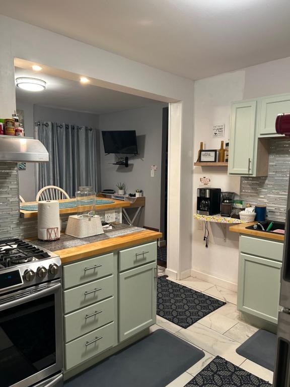 Gallery image of Westport VIDA house in Kansas City