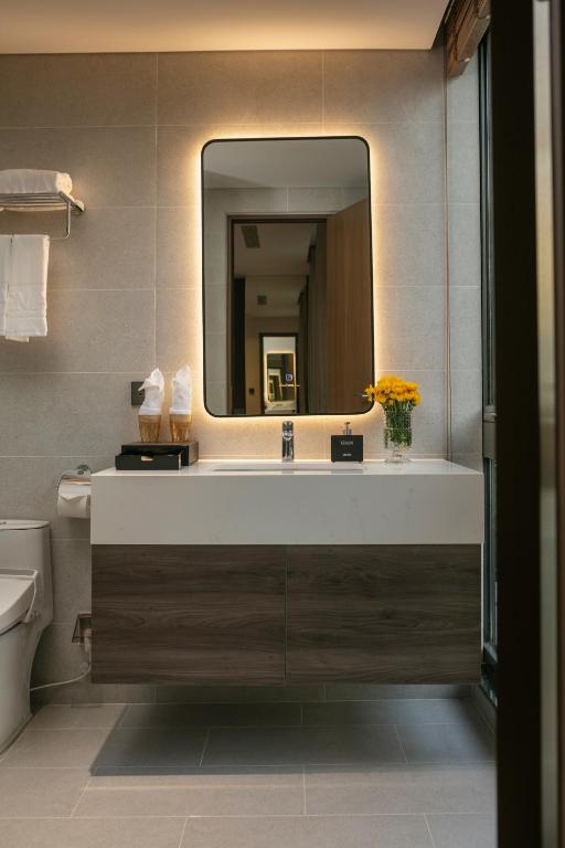 Superior Room With Bathtub