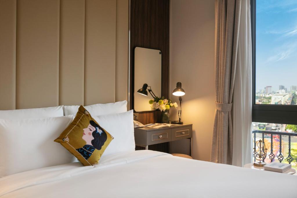 Phòng Deluxe Có Giường Cỡ Queen Nhìn Ra Thành Phố
