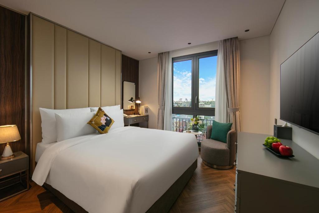 Phòng Deluxe Có Giường Cỡ Queen Nhìn Ra Thành Phố