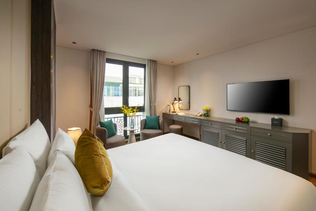 Premier Double City View Room With Bathtub