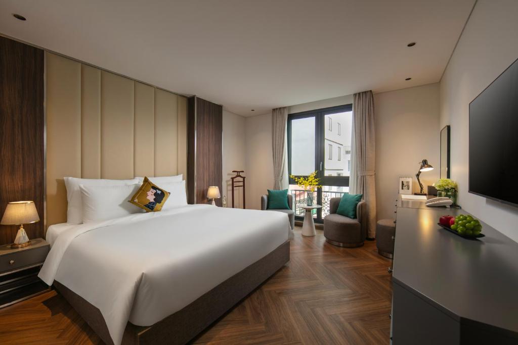 Premier Double City View Room With Bathtub