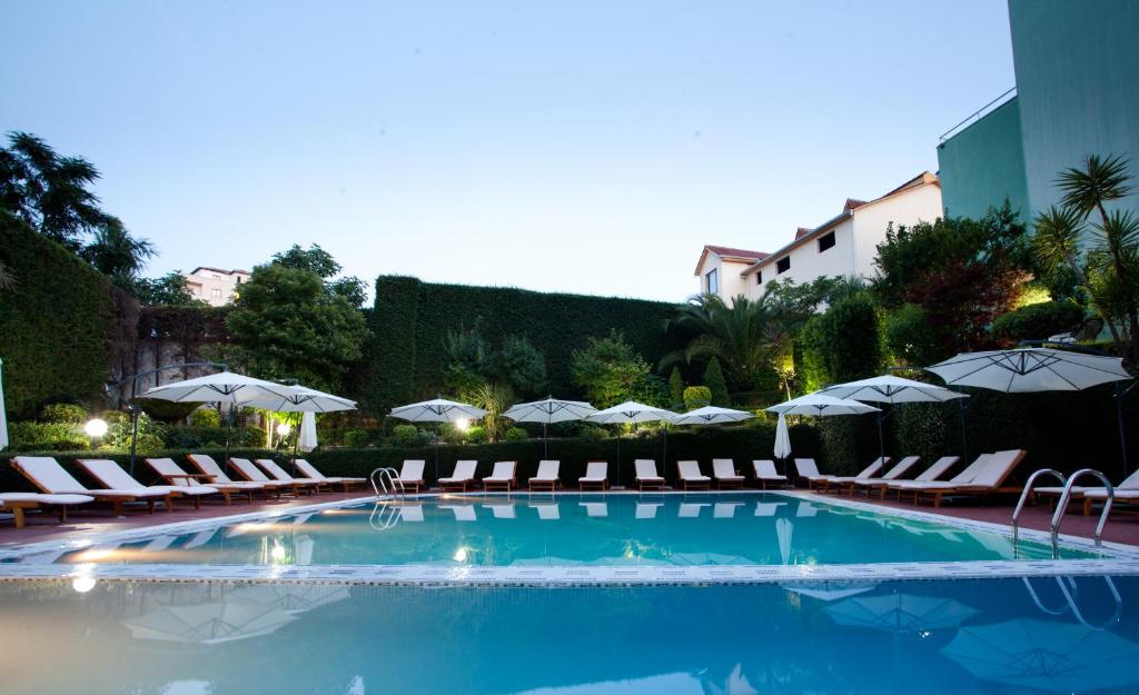 Bazén v ubytování Orchidea Hotel nebo v jeho okolí