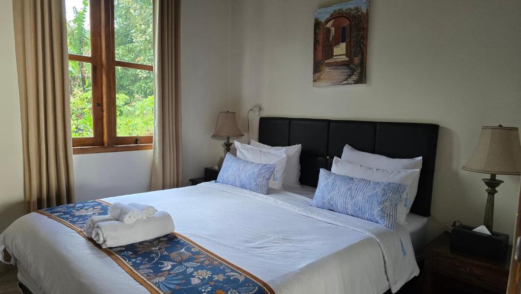 Manigelang Villa - 2