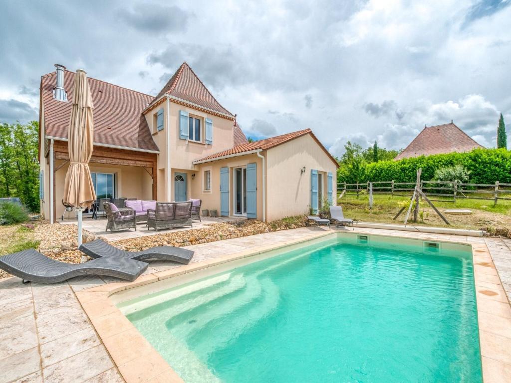 Πισίνα στο ή κοντά στο Villa in Aquitaine with Pool & BBQ
