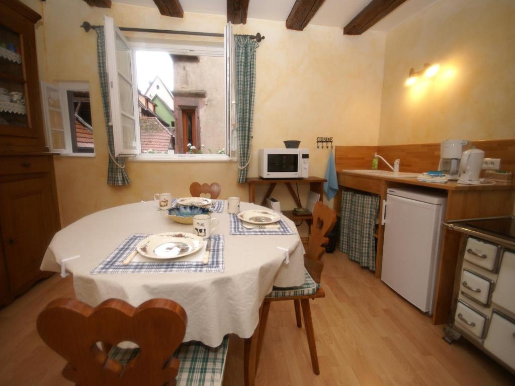 An apartment in a 17th century wine grower s house – photo 2