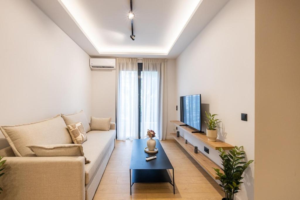 151Patision Smart Suite in the Heart of Athens