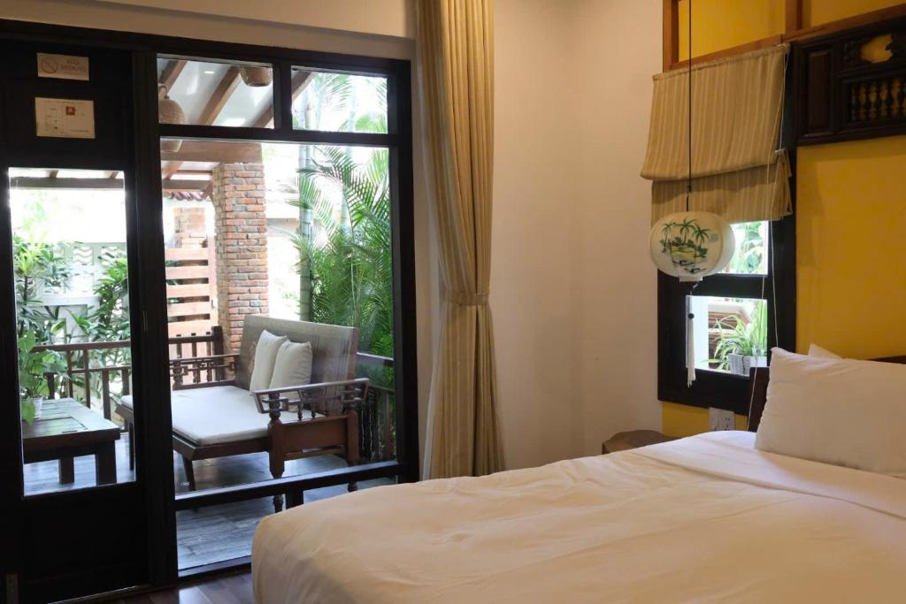 An Bang Beach Villa - 13