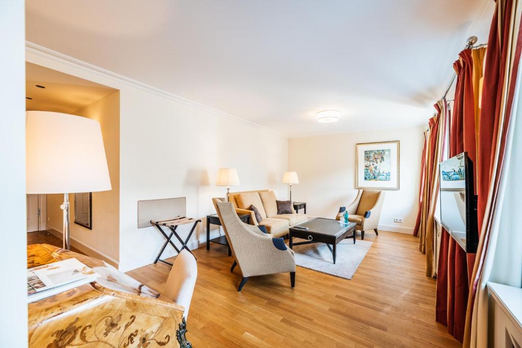 Rheinhotel Schulz - Deluxe Doppel- Oder Zweibettzimmer Mit Flussblick