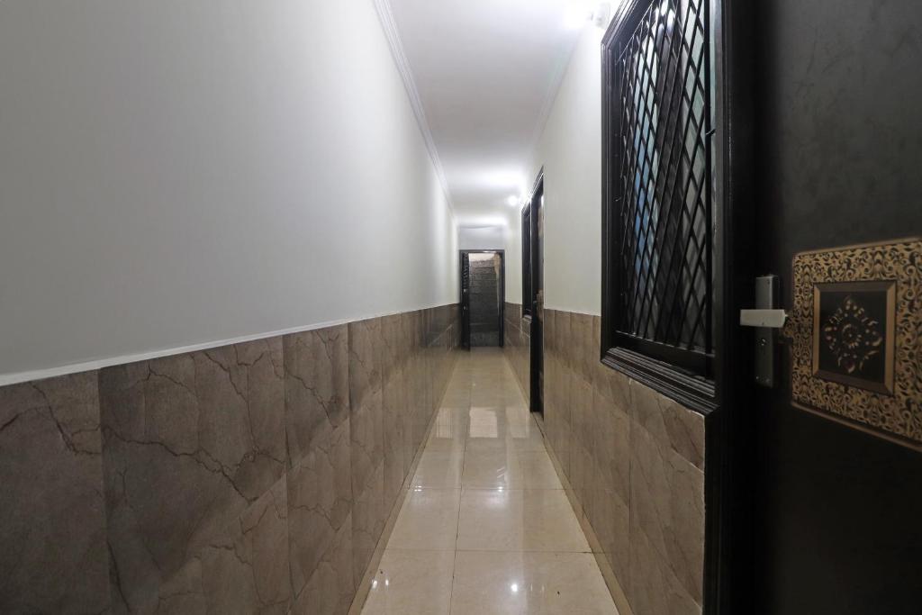 Afbeelding uit fotogalerij van Hotel O Bluemoon Inn, South Campus in New Delhi