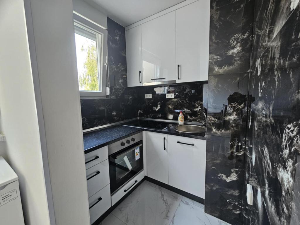 Kuchyň nebo kuchyňský kout v ubytování Stan na dan - zvijezda Danica Kozarska Dubica