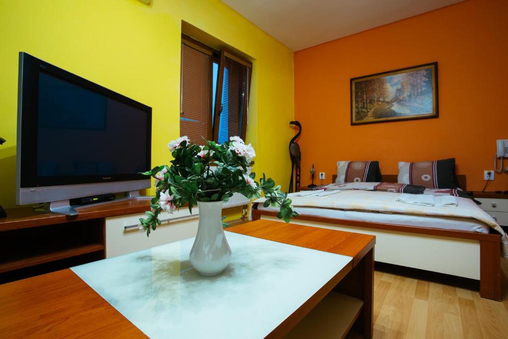 Katil atau katil-katil dalam bilik di Hotel Centrál Šaľa