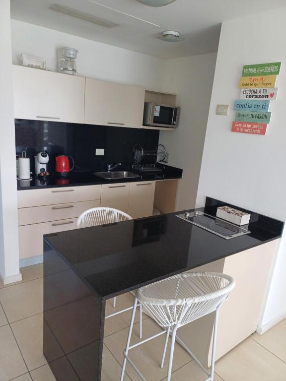 DEPARTAMENTO CONDOMINIO BAHIA GRANDE NORDELTA , TIGRE , CON BALCÓN Y VISTA A LA Bahia , piscina exte