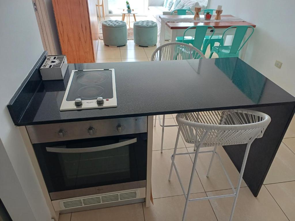 DEPARTAMENTO CONDOMINIO BAHIA GRANDE NORDELTA , TIGRE , CON BALCÓN Y VISTA A LA Bahia , piscina exte