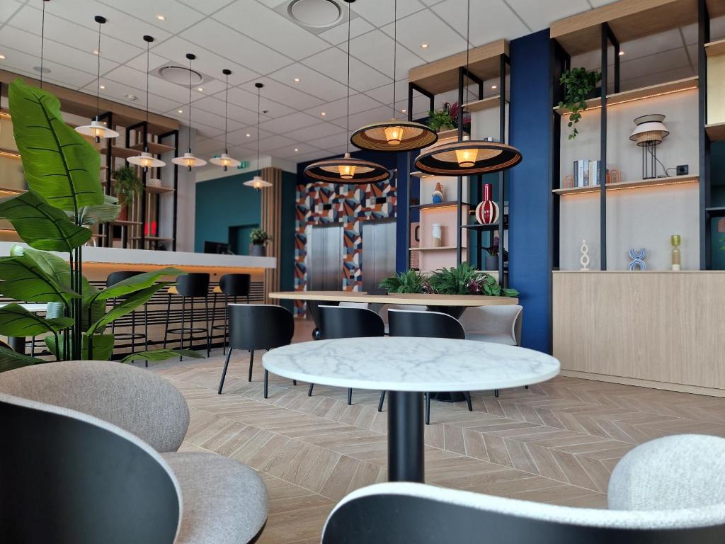 B&B HOTEL Luxembourg Centre Cloche d'Or - Resim 4