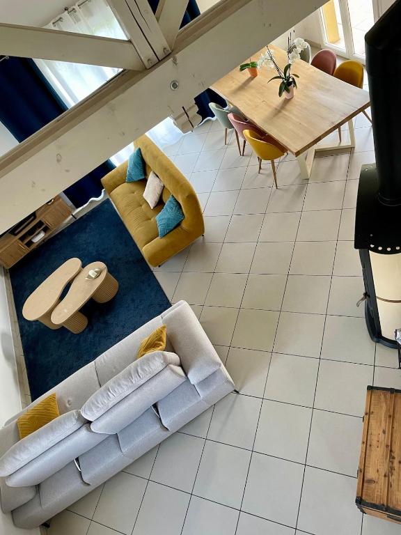 Posezení v ubytování La Maison Jaune - 7 personnes - au calme