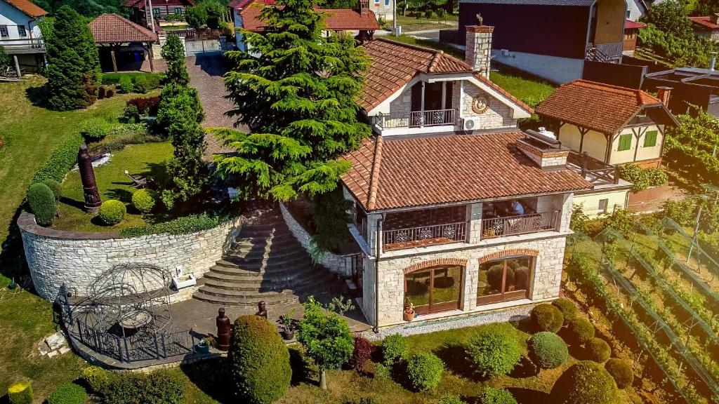 Vườn quanh Villa Toscana with jacuzzy