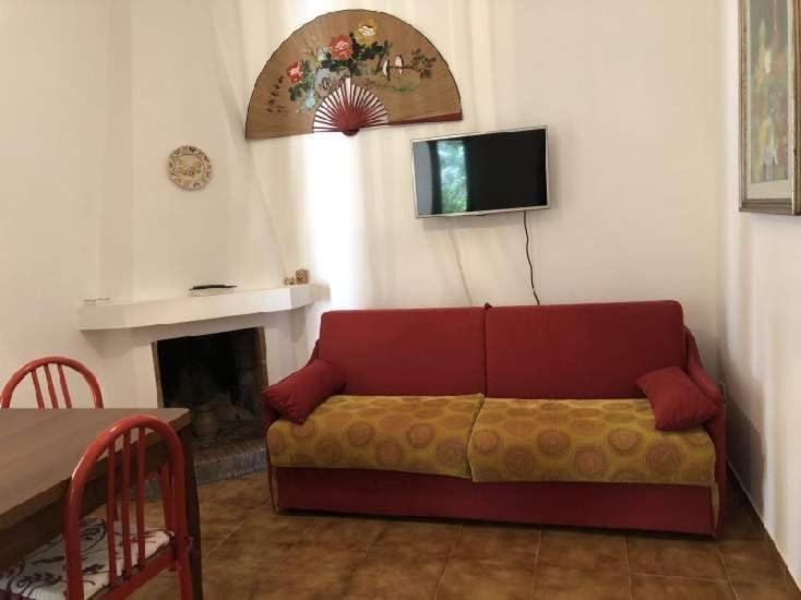 Μια τηλεόραση ή/και κέντρο ψυχαγωγίας στο Villa near the Beach, Ostuni