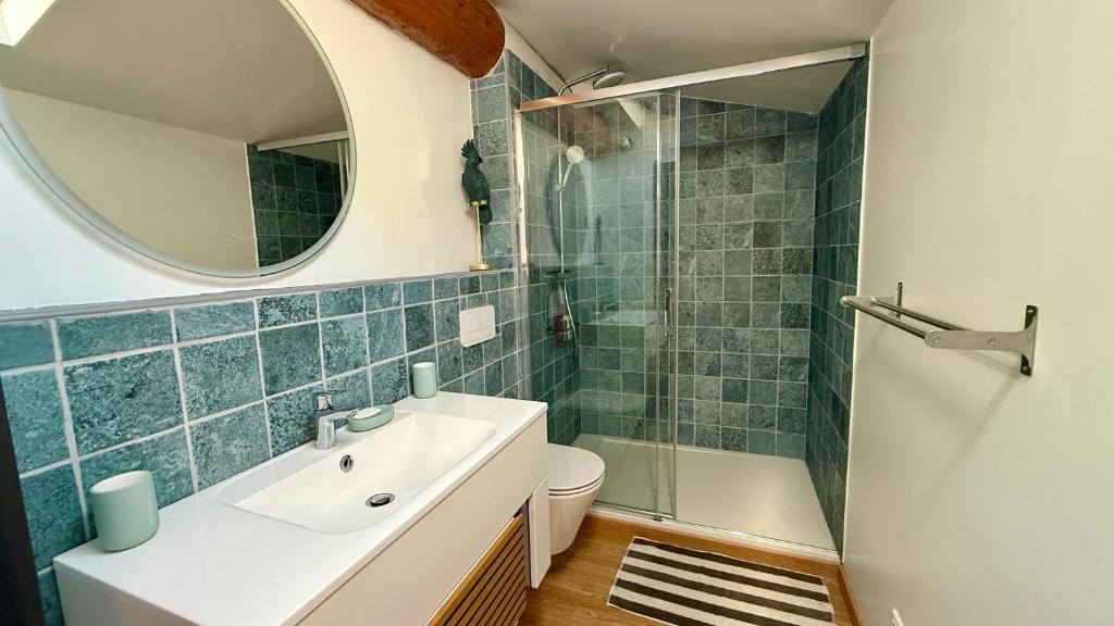 B&B 2 Chambres d'hôtes Gai Félibre avec Piscine et Jacuzzi - Junior Suite