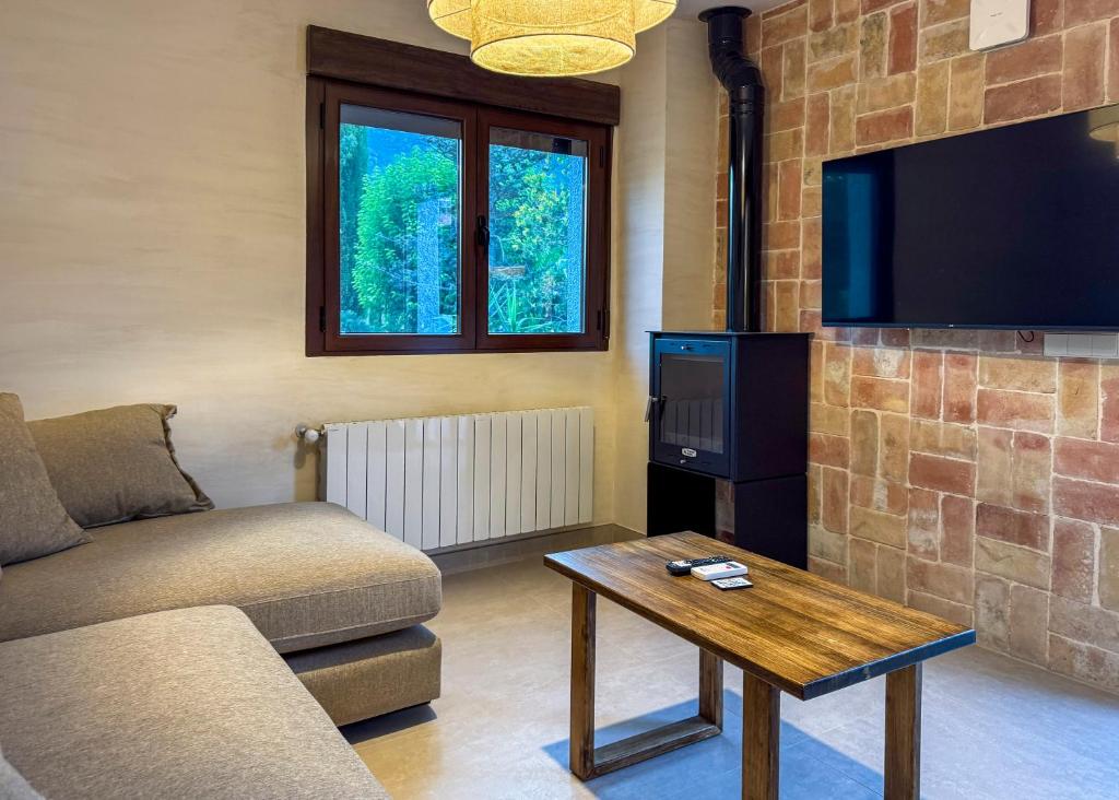 Complejo El Molinico - Two-Bedroom Apartment