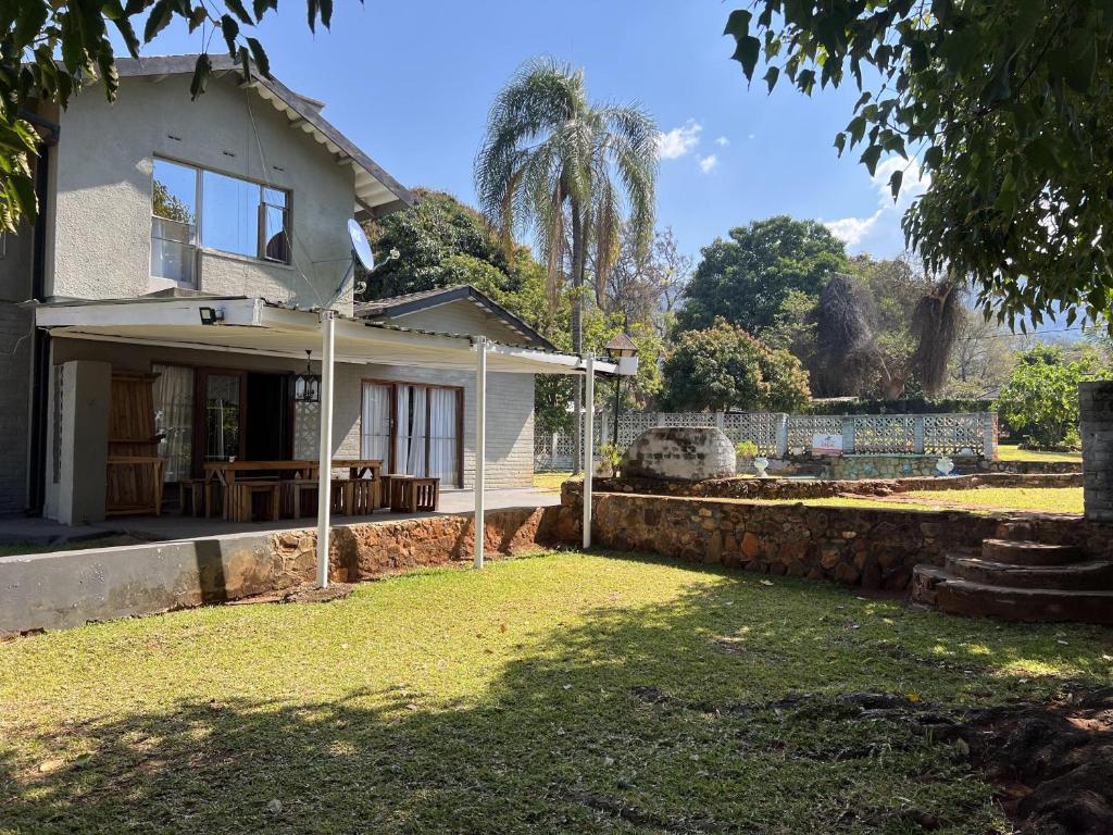 Gallery image of Mutare Manor : The Master - 2306 in Umtali