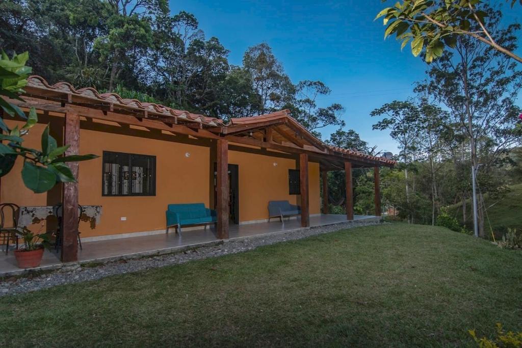 Budova, kde se prázdninový dům nachází