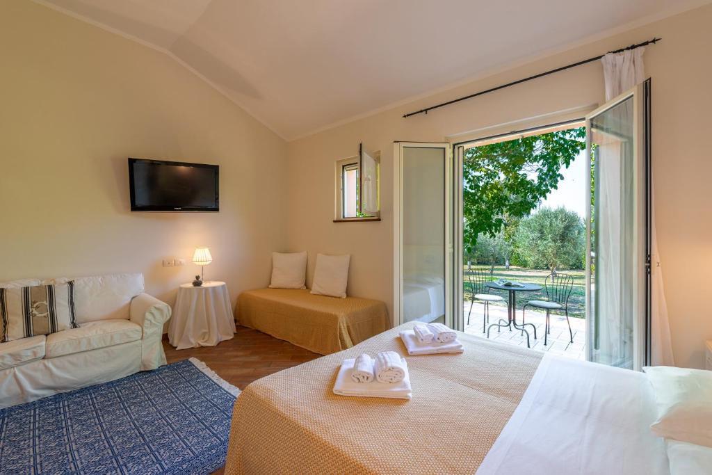 Imagen de la galería de La Visciola - Country House del Conero, en Sirolo