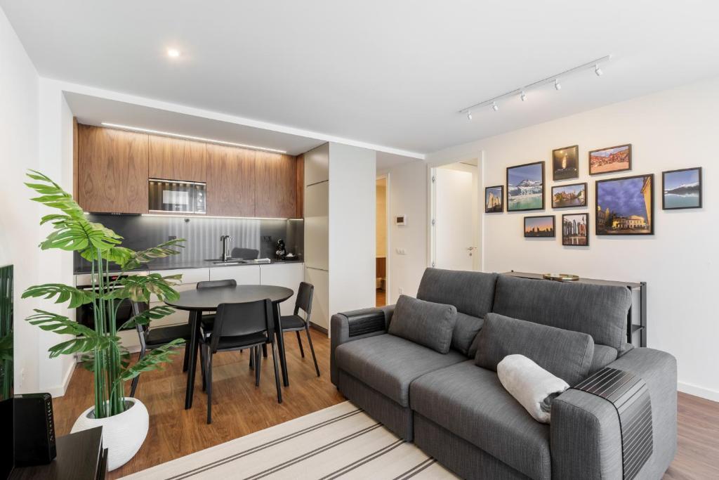 196 Andrade Corvo Apartment by Minho's Guest