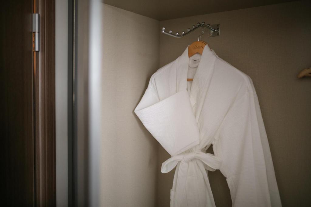 Premier Twin City View Room With Bathtub